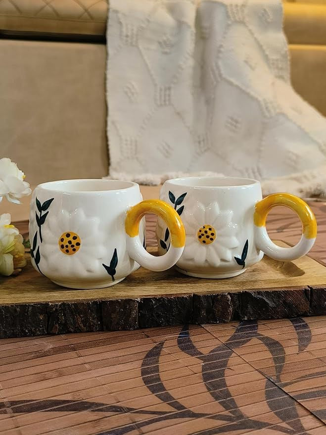 Cozy Daisy Mug and Saucer
