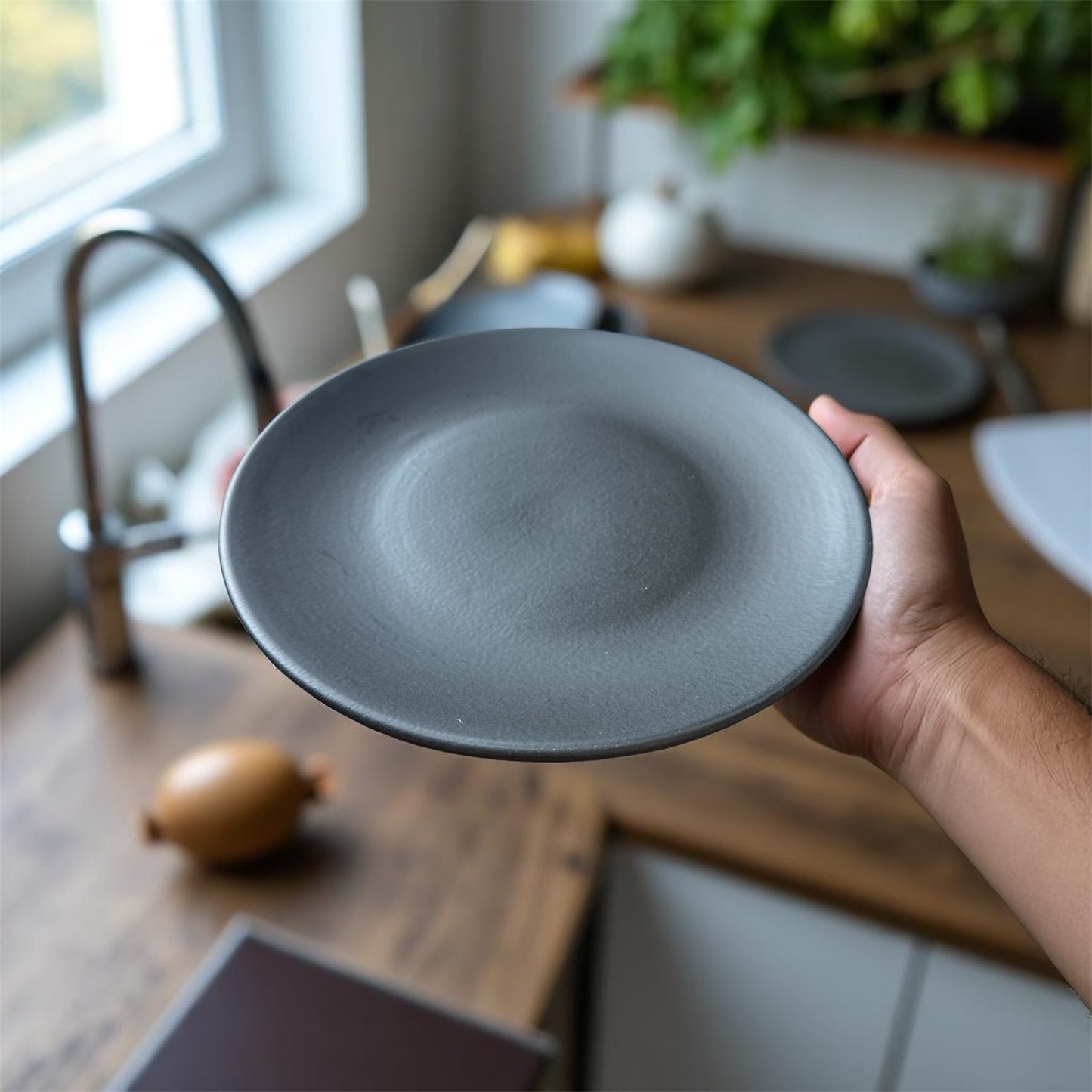 Matte Black Dinner Plate
